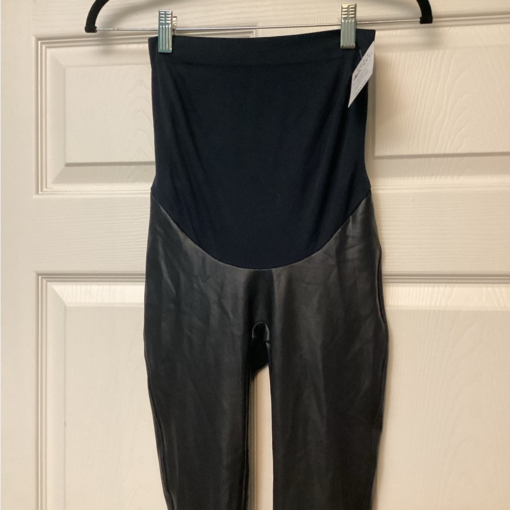 SPANX Faux-Leather Maternity Leggings in Black - Picture 3 of 7